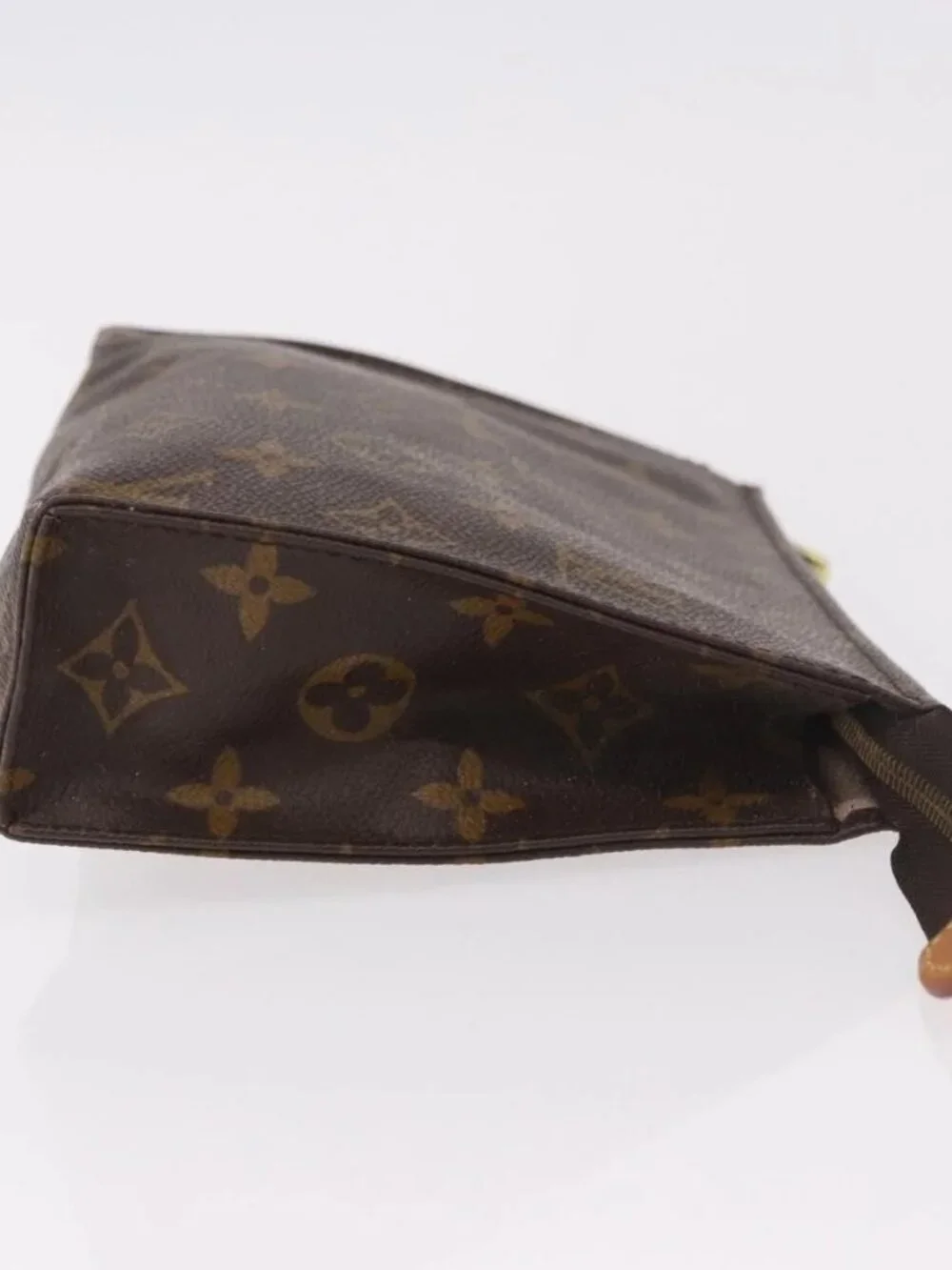 LOUIS VUITTON Monogram Poche Toilette 19 Pouch M47544 LV Auth 189335